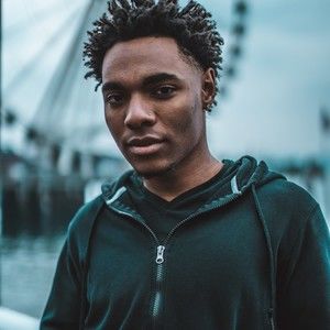 Meet your Posher, Ludovic